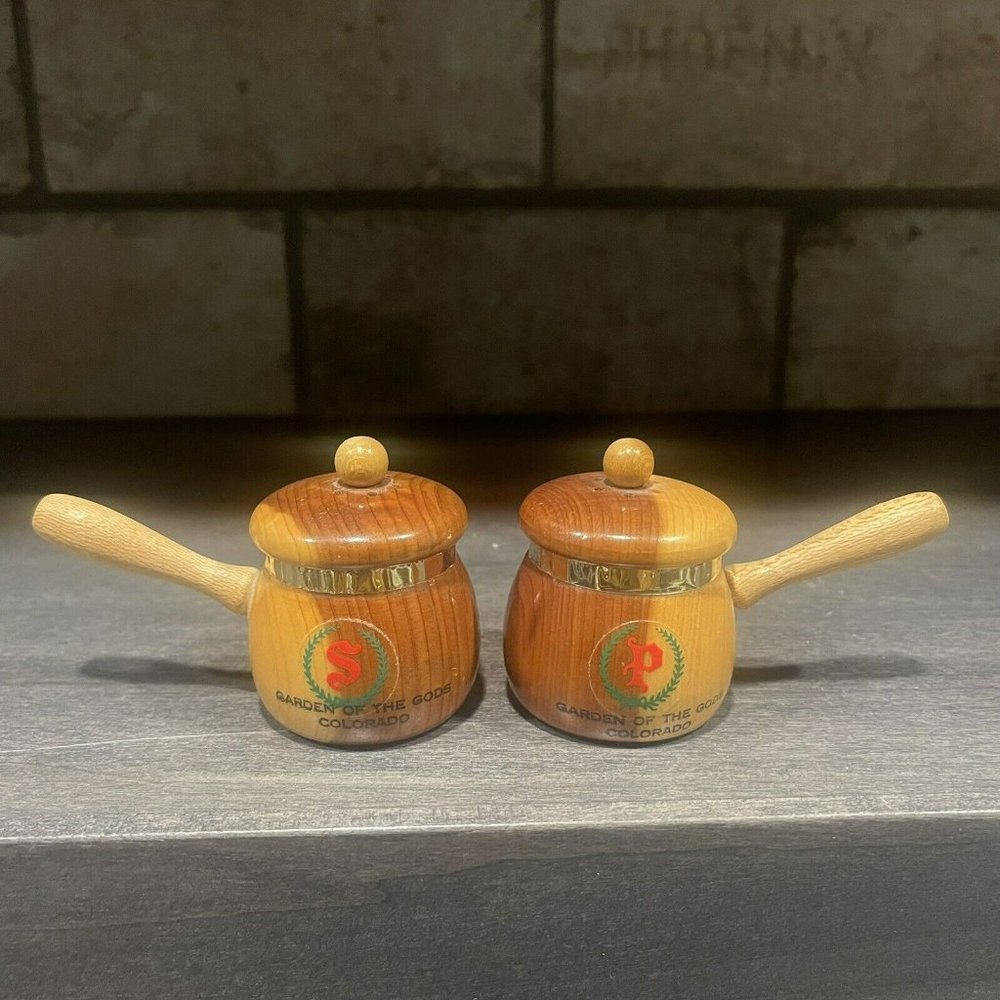 Vintage Wooden  Salt & Pepper Shakers Crafted Wood Garden Of The Gods ￼￼Colorado